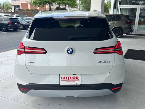 New 2026 BMW X3 xDrive30 w/ Premium Package AWD/4WD image 5
