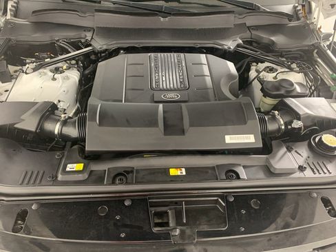 Used 2020 Land Rover Range Rover Long Wheelbase HSE image 10