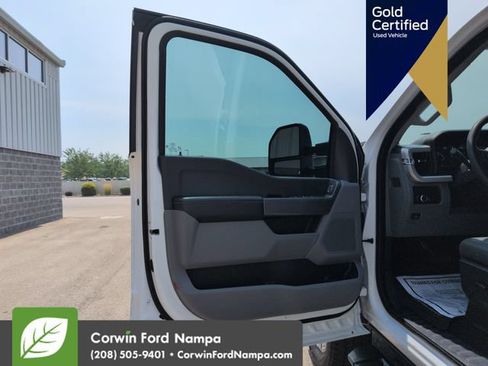 Used 2023 Ford F350 XLT w/ FX4 Off-Road Package AWD/4WD image 12