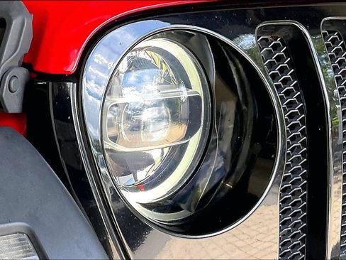 Used 2021 Jeep Wrangler Unlimited Sport AWD/4WD image 24