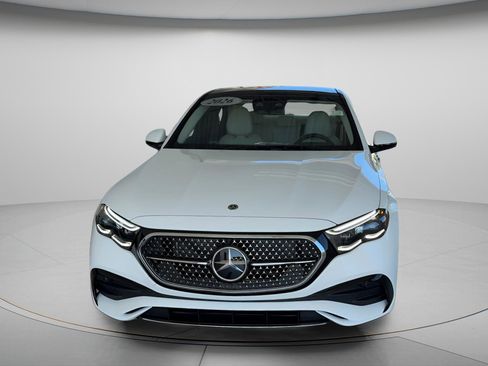 New 2026 Mercedes-Benz E 450 4MATIC Sedan image 3
