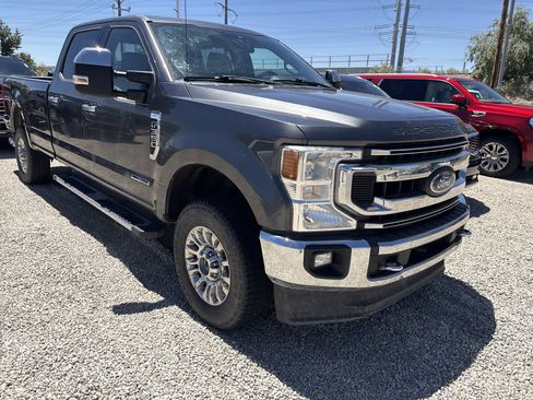 Used 2020 Ford F350 XLT w/ XLT Premium Package AWD/4WD image 2