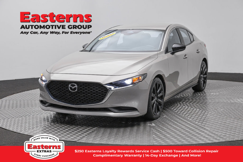 Used 2024 MAZDA MAZDA3 s FWD image 1