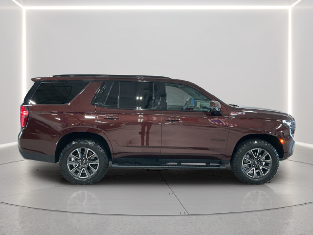 Used 2023 Chevrolet Tahoe Z71 w/ Luxury Package AWD/4WD image 7