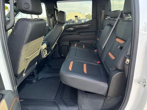 Certified 2023 GMC Sierra 1500 AT4 image 26