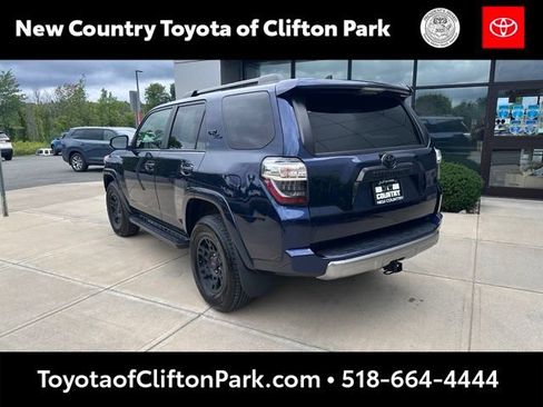 Used 2023 Toyota 4Runner TRD Off-Road Premium w/ Moonroof Package AWD/4WD image 5