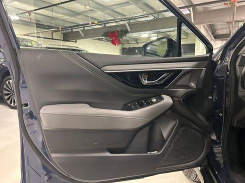 Certified 2023 Subaru Outback Onyx Edition image 9