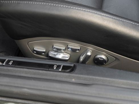 Used 2014 Porsche 911 Turbo S image 14