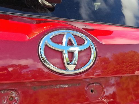 Used 2013 Toyota RAV4 Limited image 30