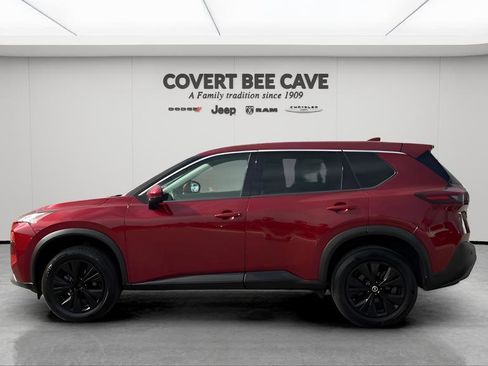 Used 2021 Nissan Rogue SV image 5