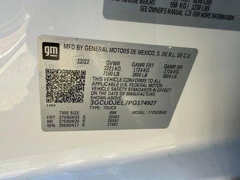Used 2023 Chevrolet Silverado 1500 High Country w/ Technology Package AWD/4WD image 60