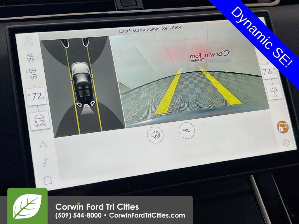 Used 2024 Land Rover Range Rover Evoque Dynamic SE AWD/4WD image 21