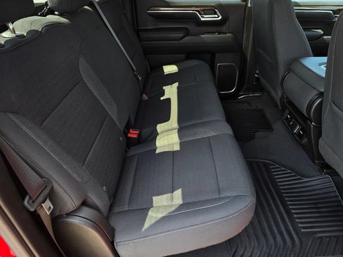 Used 2023 Chevrolet Silverado 1500 LT AWD/4WD image 34