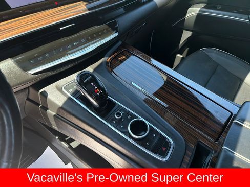 Used 2023 Cadillac Escalade Premium Luxury AWD/4WD image 24