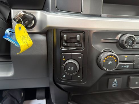 New 2026 Ford F350 XLT image 27