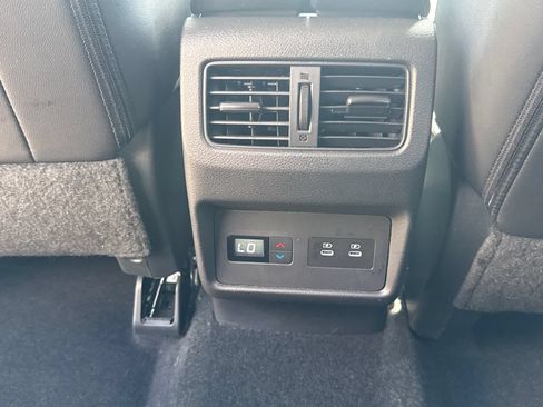 Used 2024 Nissan Rogue SL w/ SL Premium Package FWD image 25