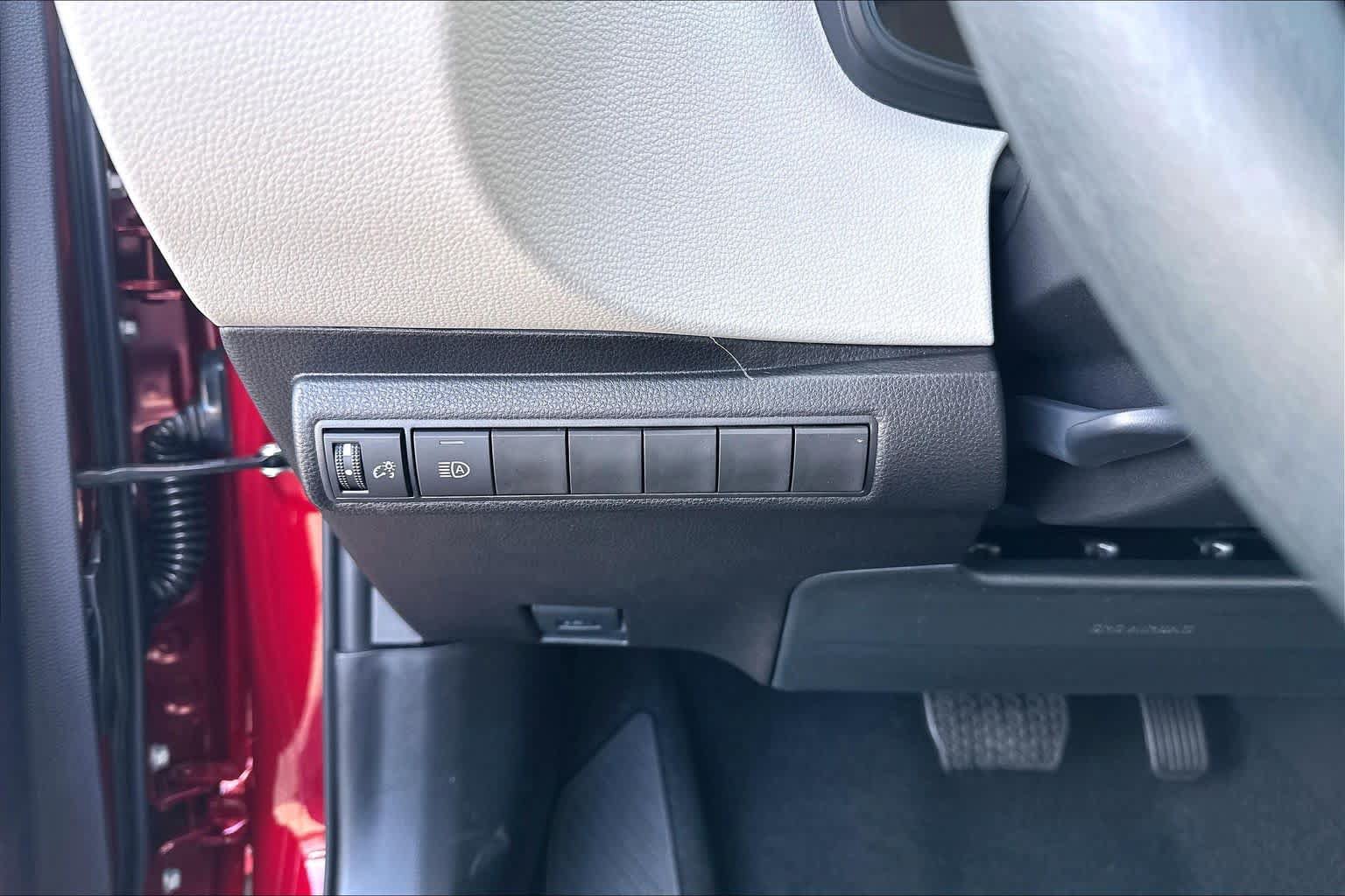 New 2027 Toyota Corolla LE w/ LE Premium Package FWD image 19