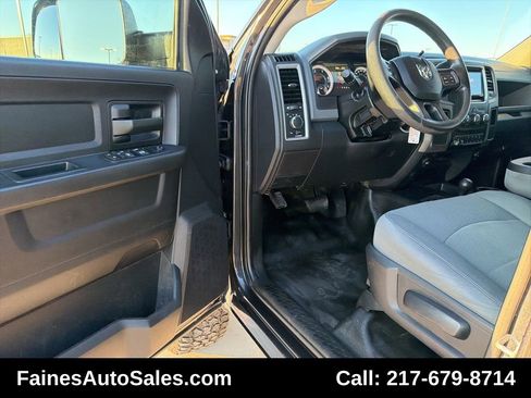 Used 2016 RAM 2500 Tradesman w/ Chrome Appearance Group image 70