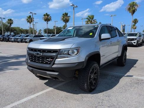 Used 2020 Chevrolet Colorado ZR2 w/ ZR2 Dusk Special Edition AWD/4WD image 8