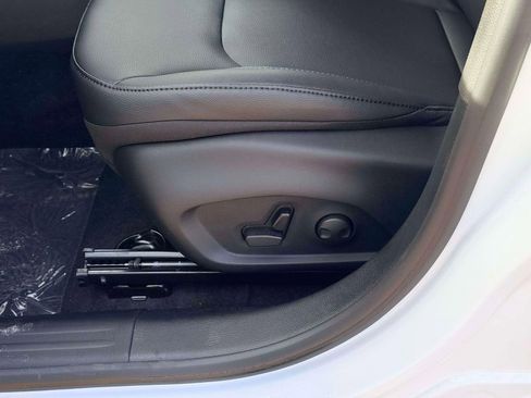 New 2026 Jeep Compass Limited image 14