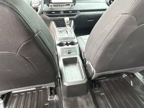 Used 2023 Chevrolet Colorado W/T RWD image 20