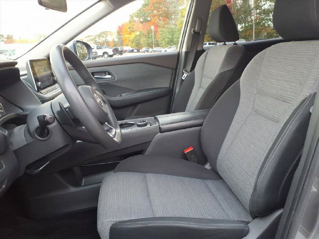 Used 2023 Nissan Rogue SV AWD/4WD image 16