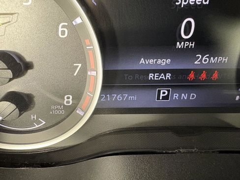 Used 2024 Nissan Titan SV w/ SV Convenience Package image 36