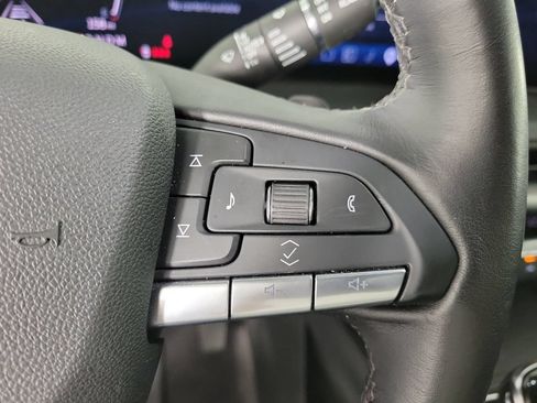 Certified 2025 Cadillac XT4 Premium Luxury FWD image 23