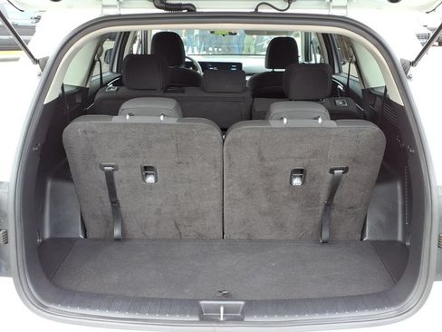 Certified 2024 Kia Sorento LX FWD image 7