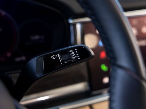 Certified 2023 Porsche Panamera Platinum Edition image 51