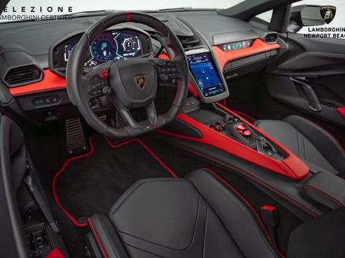 Used 2024 Lamborghini Revuelto image 26