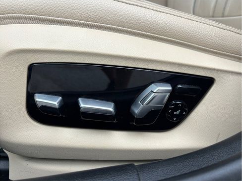 Used 2018 BMW 540i xDrive w/ Premium Package AWD/4WD image 20