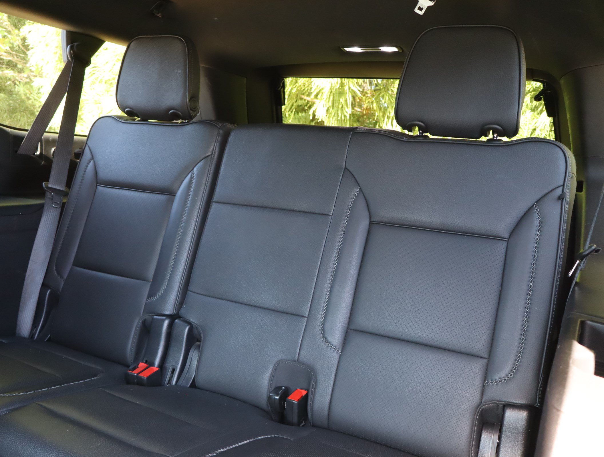 Used 2021 GMC Yukon XL Denali w/ Denali Premium Package AWD/4WD image 40