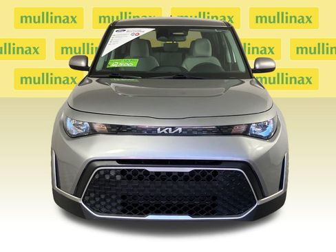 Used 2023 Kia Soul LX w/ LX Technology Package image 15