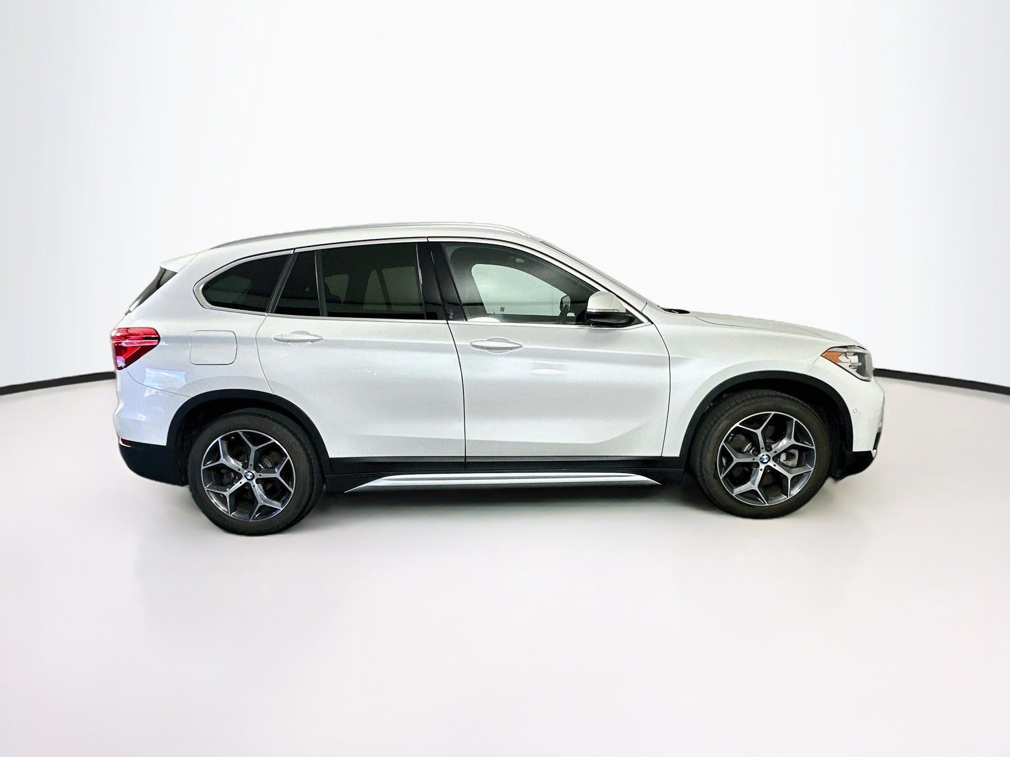 Used 2018 BMW X1 sDrive28i w/ Convenience Package FWD image 10