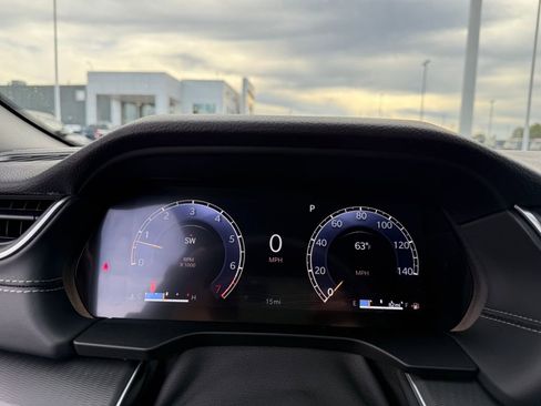 New 2025 Jeep Grand Cherokee Laredo image 15