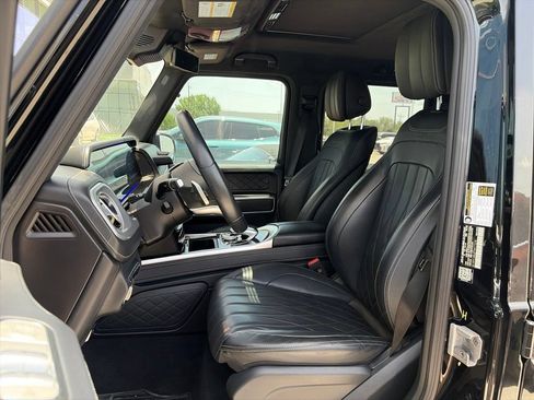 Used 2023 Mercedes-Benz G 550 image 2