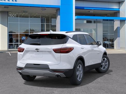 New 2026 Chevrolet Blazer LT w/ Convenience Package FWD image 28