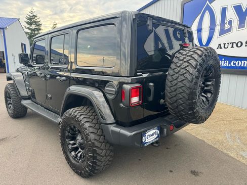 Used 2021 Jeep Wrangler Unlimited Sahara w/ Uconnect 4C Nav & Sound Group image 3