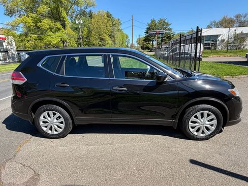 Used 2016 Nissan Rogue S AWD/4WD image 4
