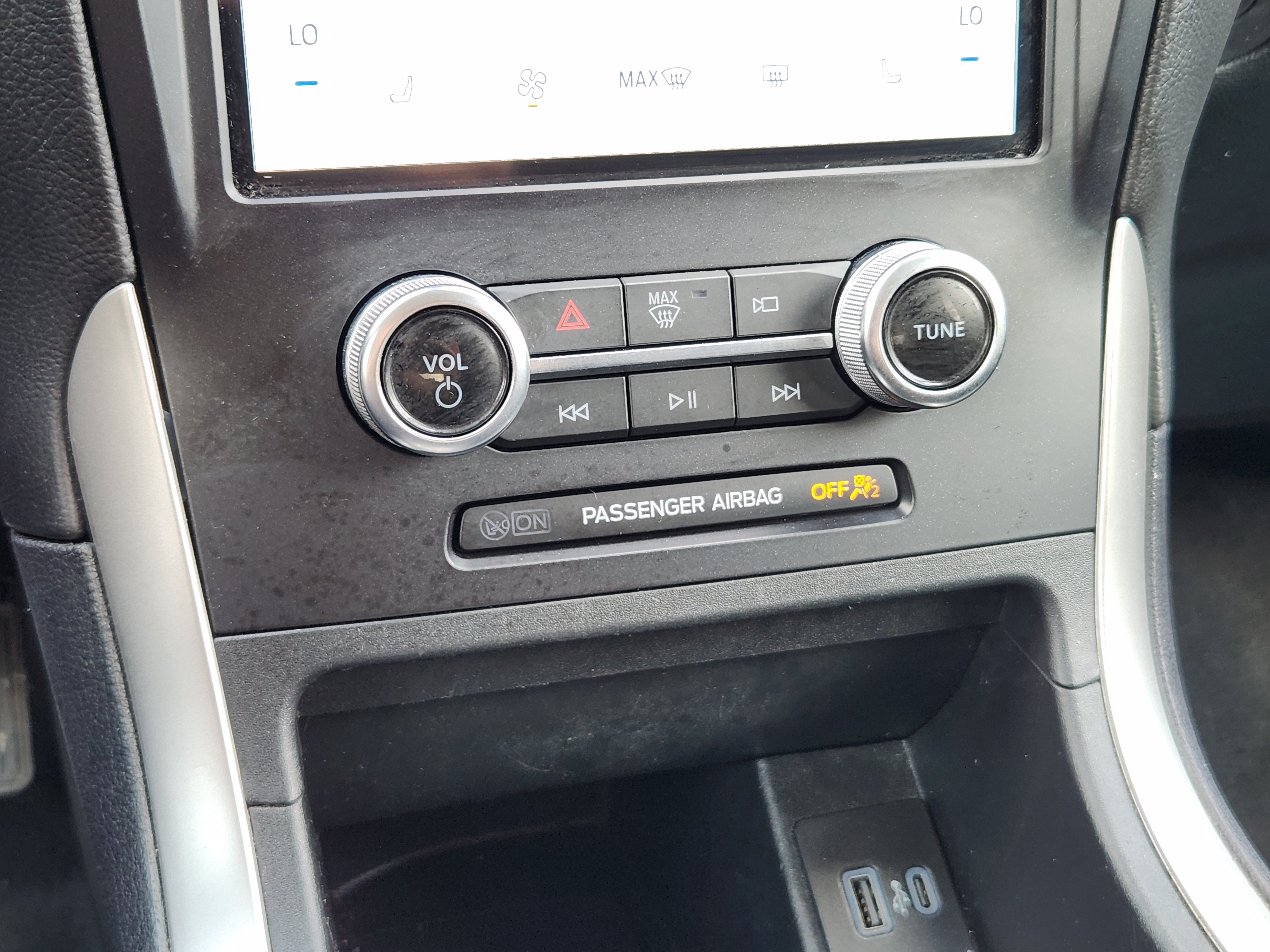 Used 2024 Ford Edge SEL AWD/4WD image 21