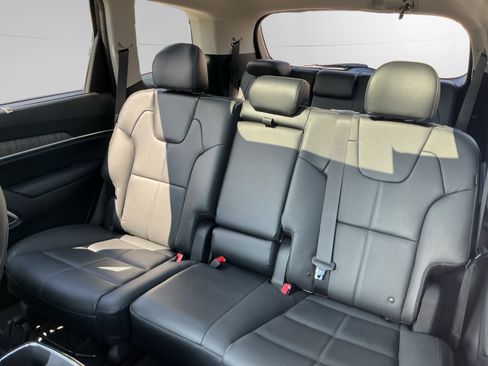 Used 2023 Kia Telluride SX AWD/4WD image 13
