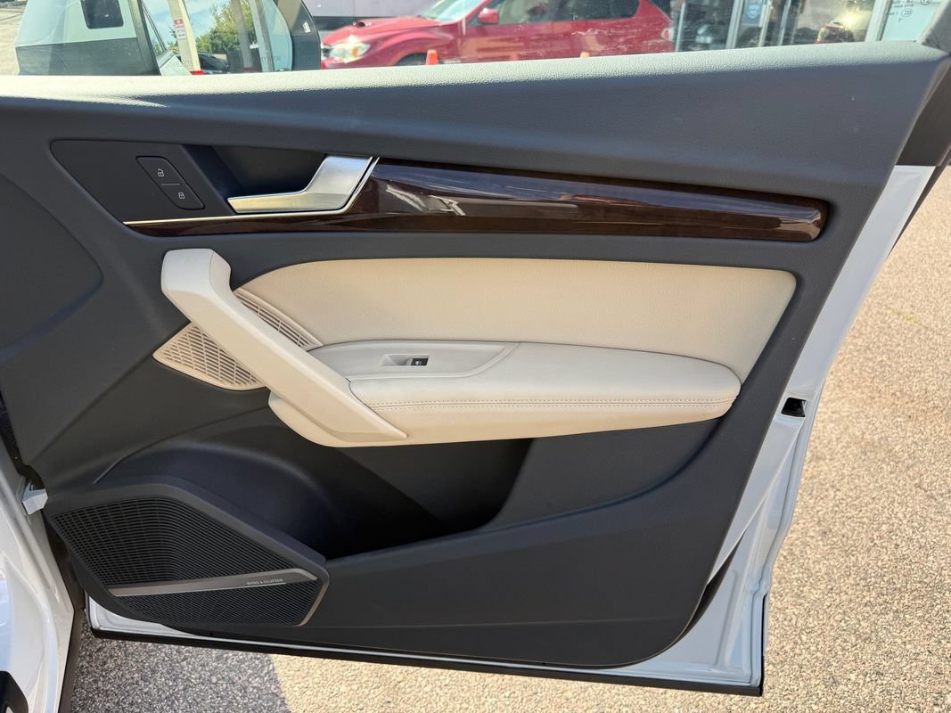 Used 2019 Audi Q5 Prestige AWD/4WD image 24
