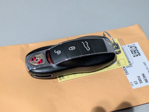 Used 2015 Porsche Macan S AWD/4WD image 31