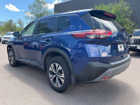 Used 2023 Nissan Rogue SV AWD/4WD image 5