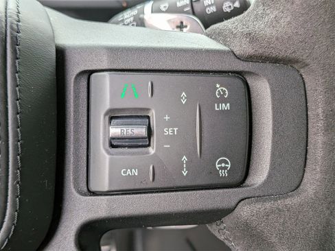 Used 2024 Land Rover Defender 130 V8 image 19