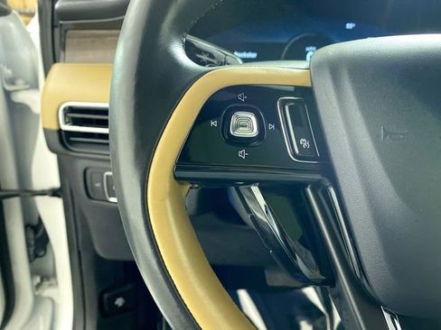 Used 2021 Lincoln Corsair Reserve w/ Equipment Group 201A image 11