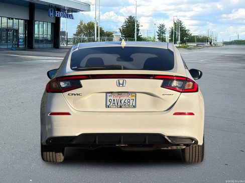 Certified 2022 Honda Civic Sport image 7