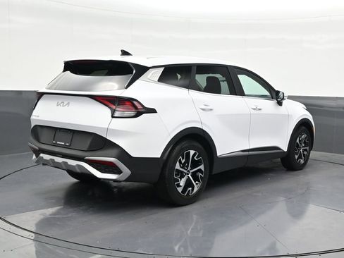 Used 2024 Kia Sportage EX FWD image 5