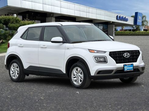 New 2026 Hyundai Venue SE image 9